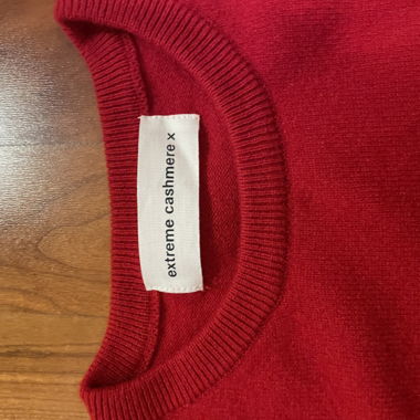 Extrem Cashmere roter Pullover