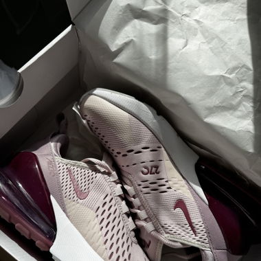 Nike Air 270