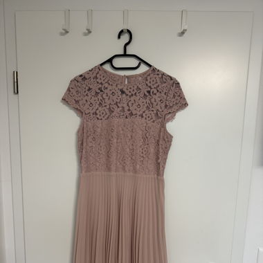Altrosa Spitzenkleid H&M