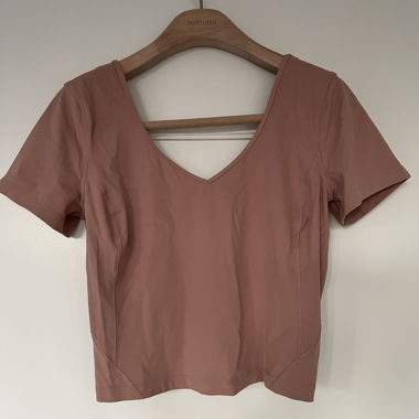 Lululemon Sports Top – Blush Pink, Size 38