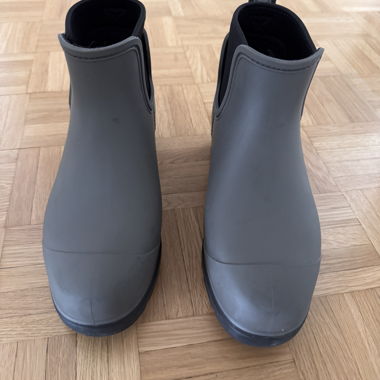 Rainy boots