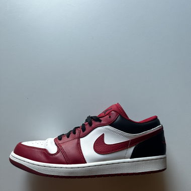 Nike Air Jordan 1, Bull