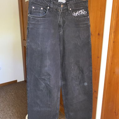 Black smooth baggy jeans