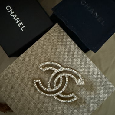 Broche Chanel authentique 