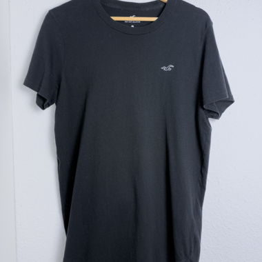 Hollister Black T-shirt