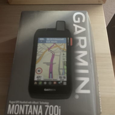 GARMIN Montana 700i