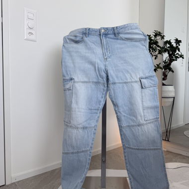 Bershka cargo jeans azzurro chiaro taglia EUR 46