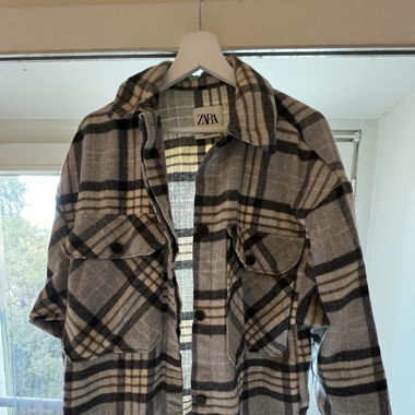 Zara Jacke