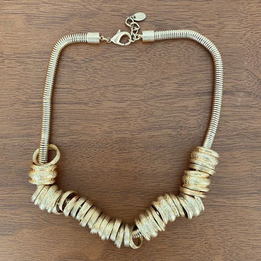 Collier doré ZARA