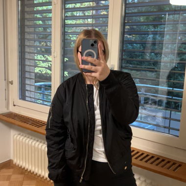 Bomber noir