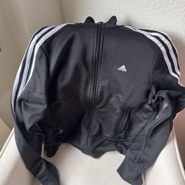 Schwarze Adidasjacke