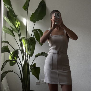 Bershka Trägerkleid mit Gürtel