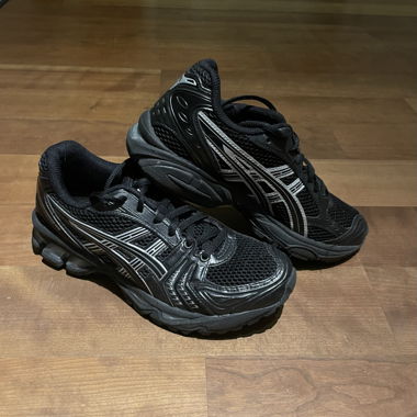Asics Gel-Kayano 14 black