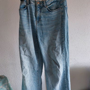 High-Rise Flared Jeans