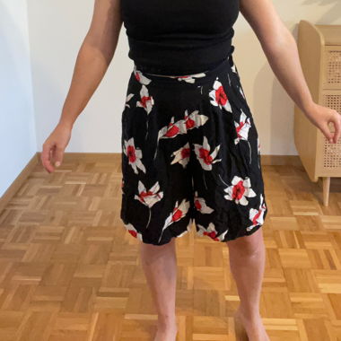 Flowy bermuda shorts