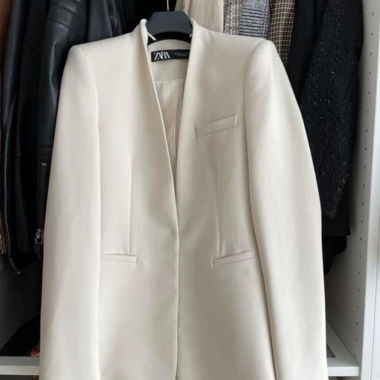 Cremefarbener Zara Blazer XS 