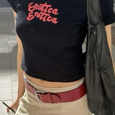 T-shirt exotique érotique