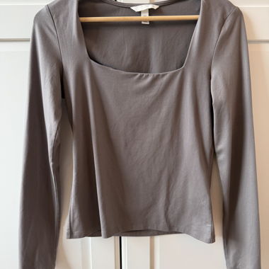 grey/beige long-sleeve from H&M