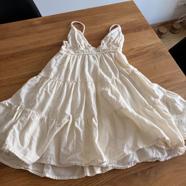 Miniabito Stradivarius crema