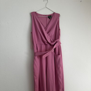 Tuta rosa