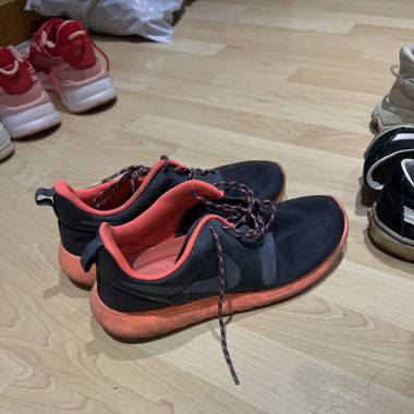 Nike Sport Sneaker