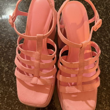 Rosa Sandalen mit Blockabsatz von Bershka 37