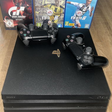 Set Console PlayStation 4 Pro