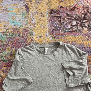 Graues T-Shirt 