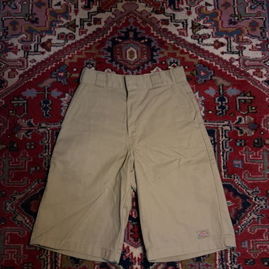 Short beige Dickies