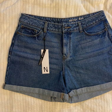 Shorts in jeans