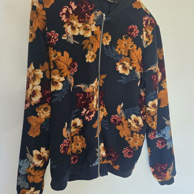 Floral Lightweight Bomber Jacket – ONLY – Size 38