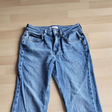 Jeans Only
