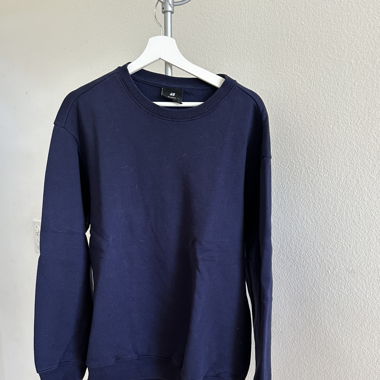 Blaues Sweatshirt 