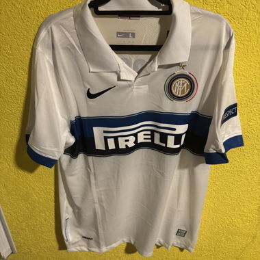 Maglia retro dell’Inter Milan Zanetti