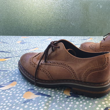Flacher Schuh