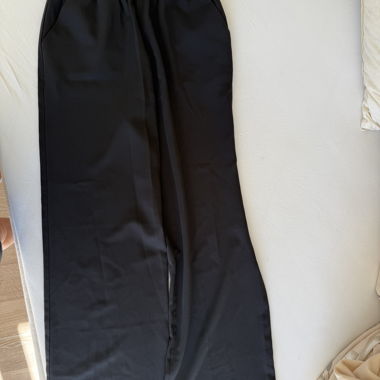 Pantaloni larghi neri