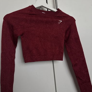 croped red gymshark shirt