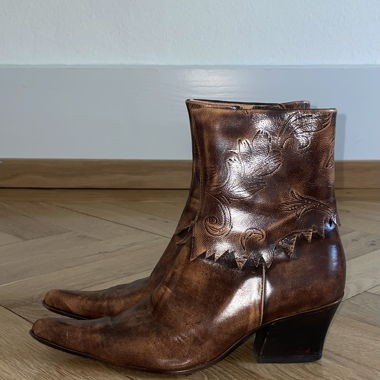 Italian cowboy boots with fringe size 38