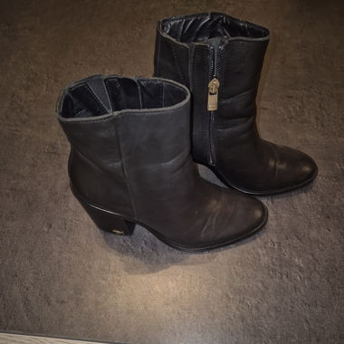 Bottines T.H. petit 37
