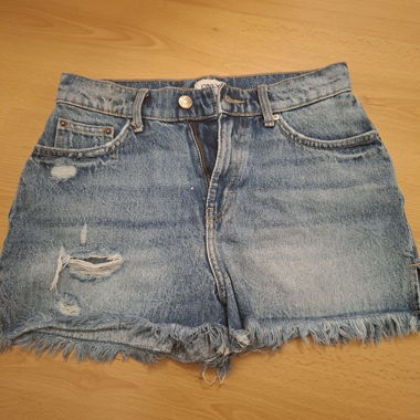 Kurze Jeanshose 