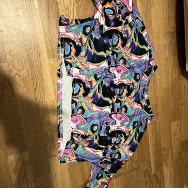 Buntes Top perfekt für Raves