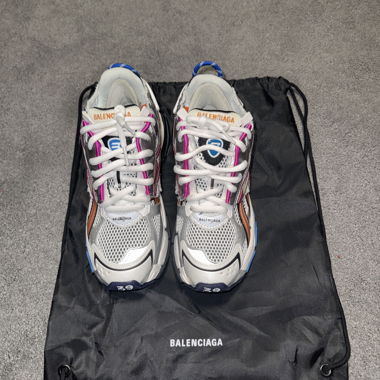 Balenciaga runners