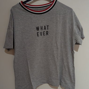 T-Shirt grau mit Aufschrift