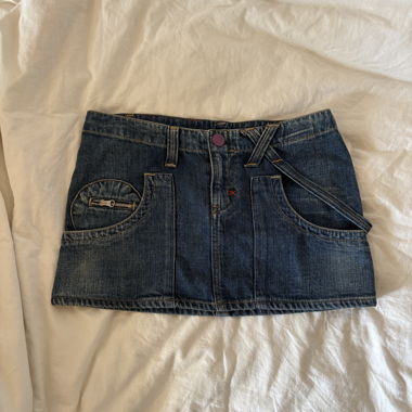 Minigonna in denim Y2K carina