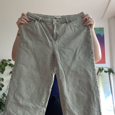 mom jeans style grüne hose