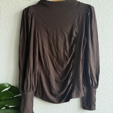 Gestuz brown ruched long sleeve top