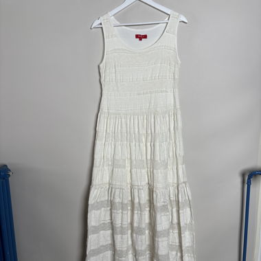 Abito maxi bianco a balze
