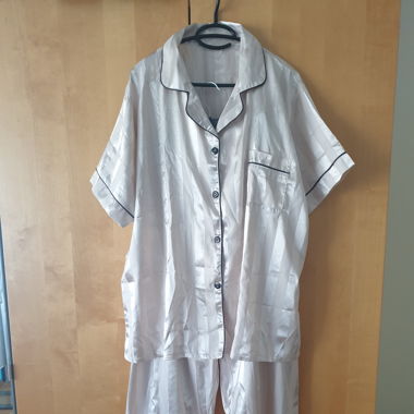 Pyjama satiné