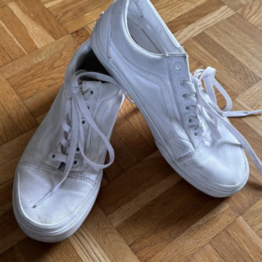 Weisse Vans