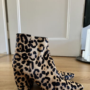 Stiefel mit Absatz in 38